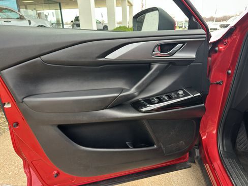 Used 2023 MAZDA CX-9 Touring image 10