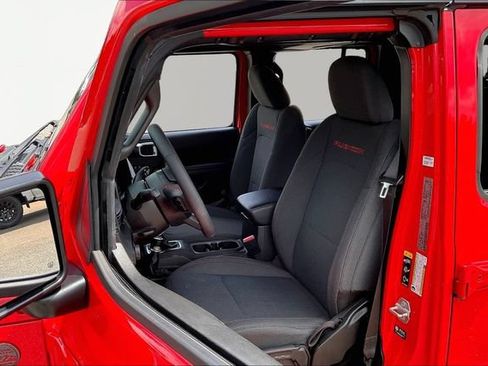 Used 2024 Jeep Gladiator Rubicon w/ Convenience Group AWD/4WD image 15