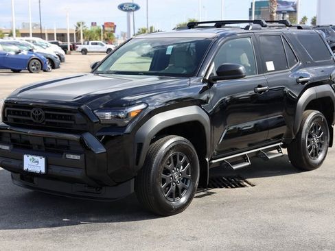 New 2025 Toyota 4Runner SR5 image 3