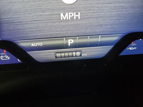 New 2026 RAM 1500 4x4 Crew Cab image 6