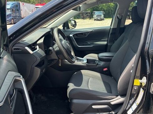 Used 2019 Toyota RAV4 LE w/ All Weather Liner Package AWD/4WD image 13