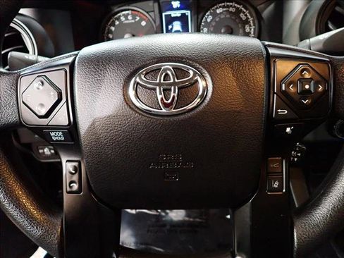 Used 2022 Toyota Tacoma SR image 14