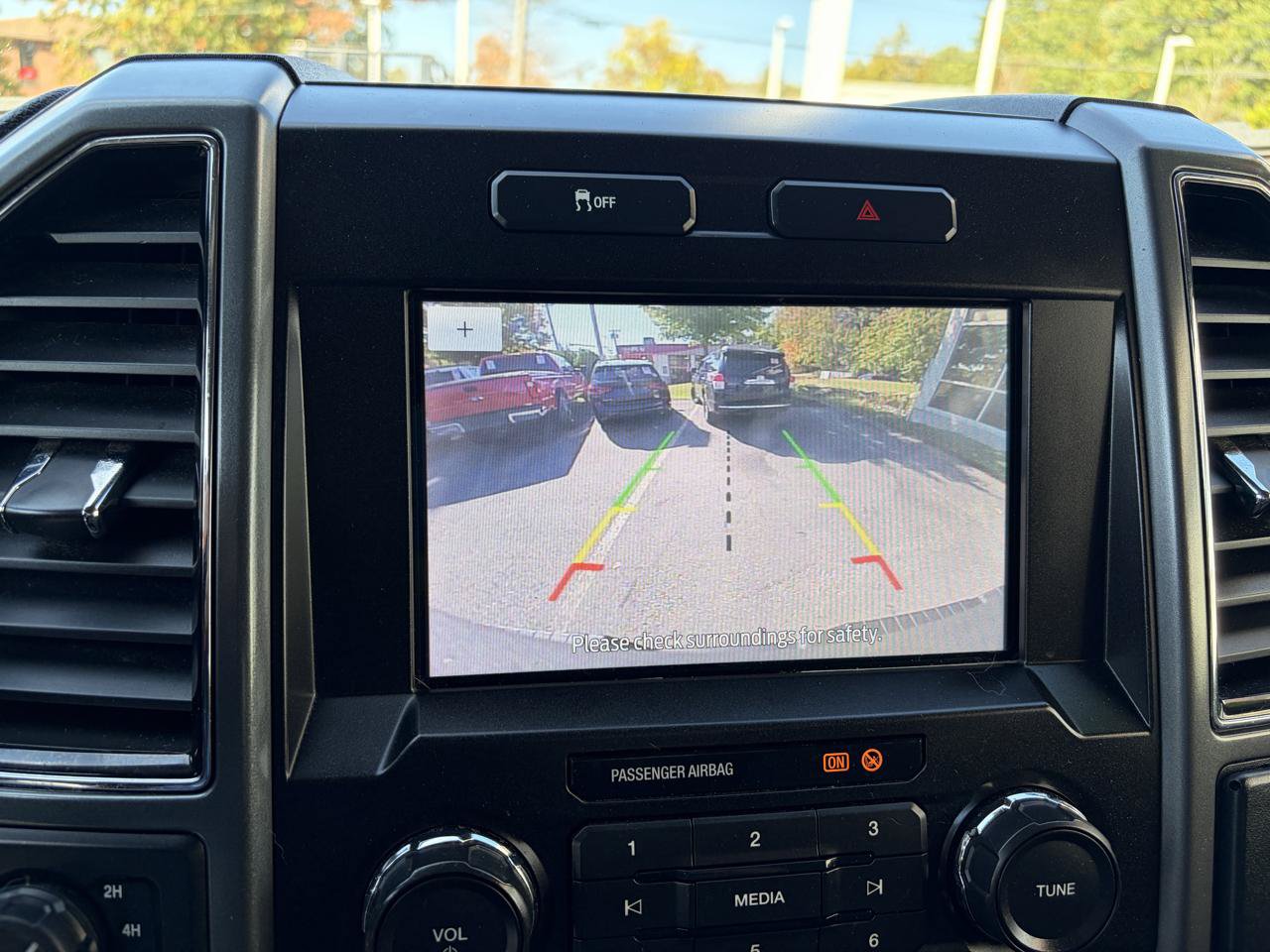 Used 2021 Ford F250 XLT w/ Snow Plow Prep Package AWD/4WD image 28