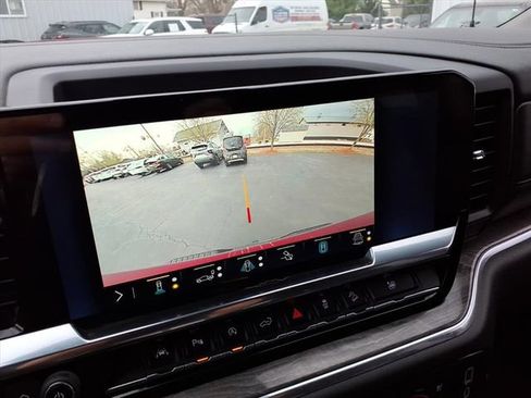 Used 2023 Chevrolet Silverado 1500 LTZ AWD/4WD image 28