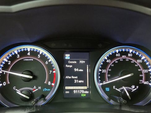 Used 2019 Toyota Highlander Limited AWD/4WD image 28