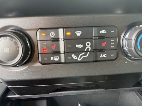 Used 2021 Ford F250 XLT w/ XLT Premium Package image 12