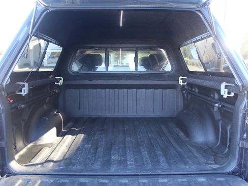 Used 2019 RAM 1500 Big Horn image 17