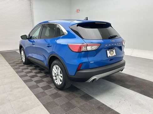 Used 2020 Ford Escape SE AWD/4WD image 3