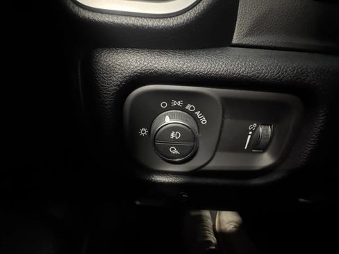 Used 2022 RAM 1500 Big Horn AWD/4WD image 36