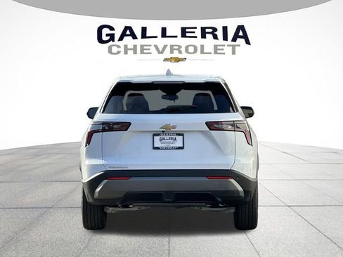 New 2026 Chevrolet Equinox LT image 6