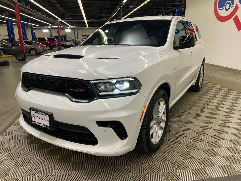 Used 2024 Dodge Durango R/T RWD image 6