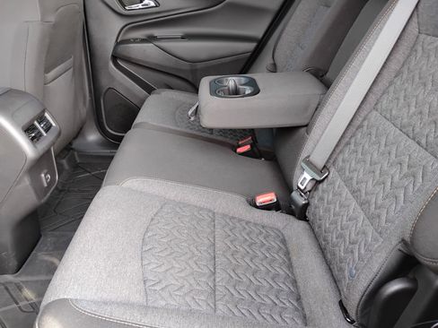 Used 2022 Chevrolet Equinox LT image 17