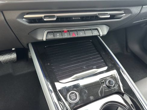 New 2026 Audi Q3 quattro 2.0T AWD/4WD image 20