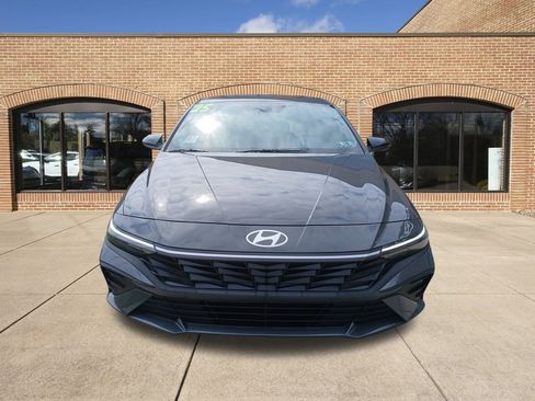 New 2025 Hyundai Elantra Sport w/ Cargo Package image 9