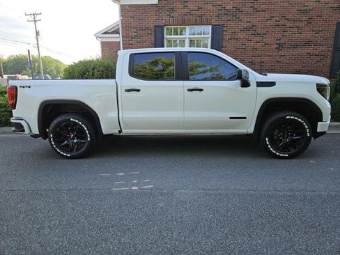 Used 2023 GMC Sierra 1500 Pro w/ Pro Value Package AWD/4WD image 6