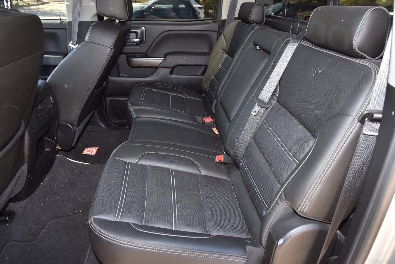 Used 2019 GMC Sierra 2500 Denali w/ Duramax Plus Package AWD/4WD image 11