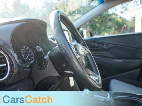 Used 2021 Hyundai Kona SE image 30