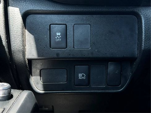 Used 2021 Toyota Tacoma SR AWD/4WD image 21