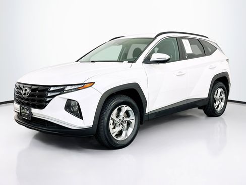 Used 2023 Hyundai Tucson SEL image 3