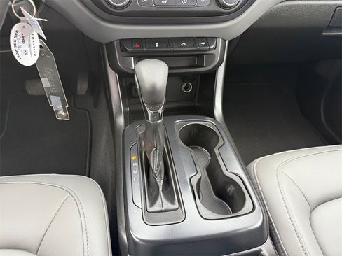 Used 2022 Chevrolet Colorado W/T w/ Custom Special Edition image 13