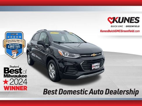 Used 2019 Chevrolet Trax LT w/ LT Convenience Package image 1