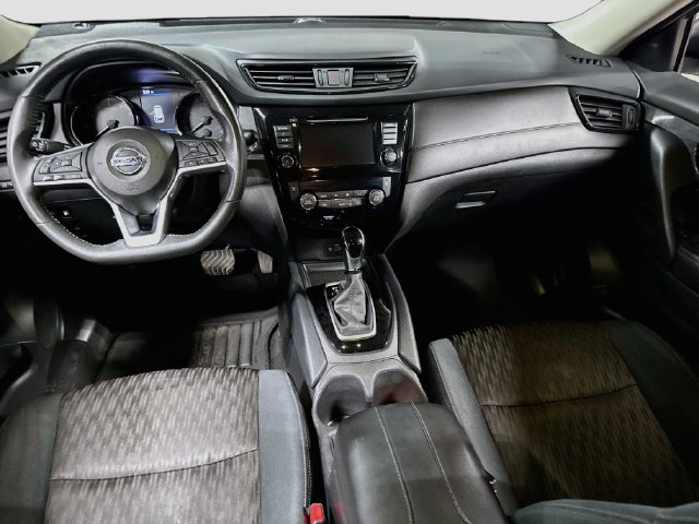 Used 2018 Nissan Rogue SV AWD/4WD image 22