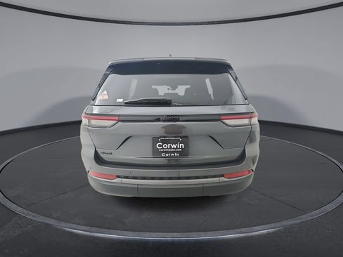 New 2026 Jeep Grand Cherokee Limited w/ Limited Altitude Package AWD/4WD image 7