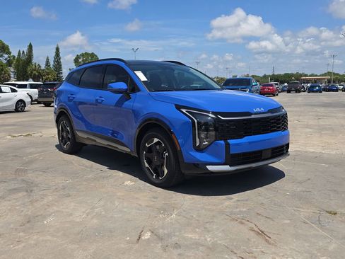 New 2026 Kia Sportage SX FWD image 2