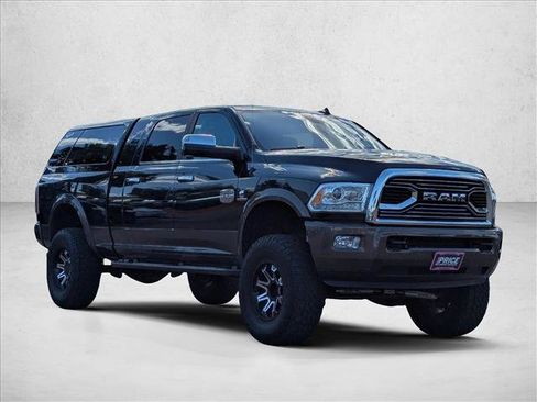 Used 2017 RAM 3500 Laramie Longhorn AWD/4WD image 3