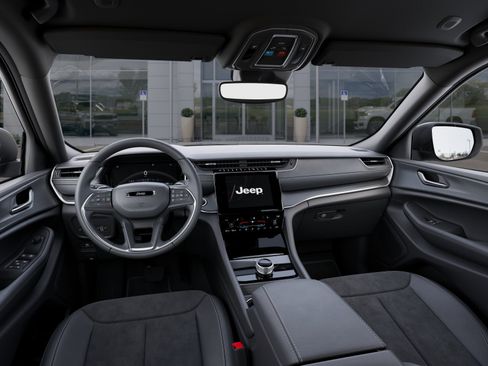 New 2025 Jeep Grand Cherokee L Laredo AWD/4WD image 33