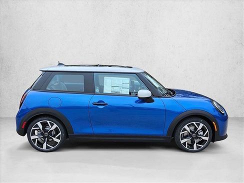 Used 2026 MINI Cooper 2-Door Hardtop FWD image 7