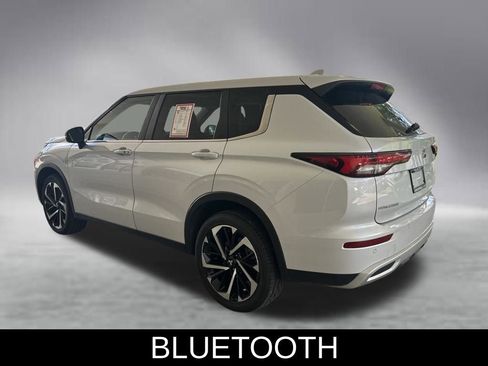 Used 2024 Mitsubishi Outlander AWD image 5