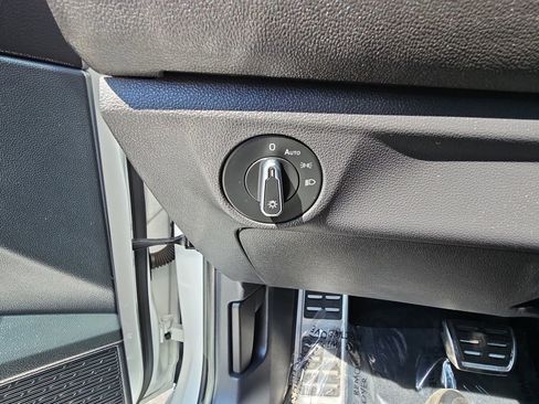 Used 2023 Volkswagen Jetta Sport image 24