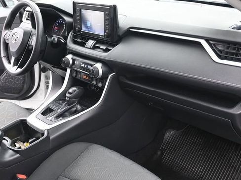 Certified 2022 Toyota RAV4 XLE w/ Convenience Package image 27
