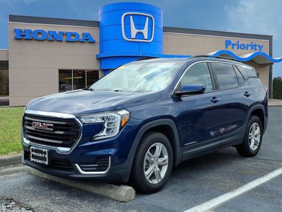 Used 2022 GMC Terrain SLE w/ Driver Convenience Package