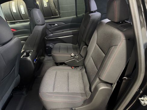 Certified 2024 Chevrolet Traverse Z71 w/ Enhanced Driving Package image 11