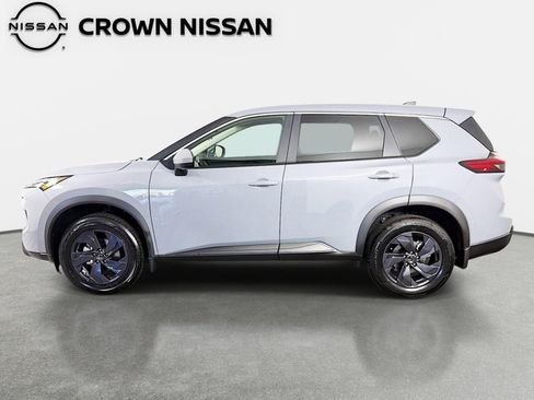 New 2026 Nissan Rogue SV FWD image 8