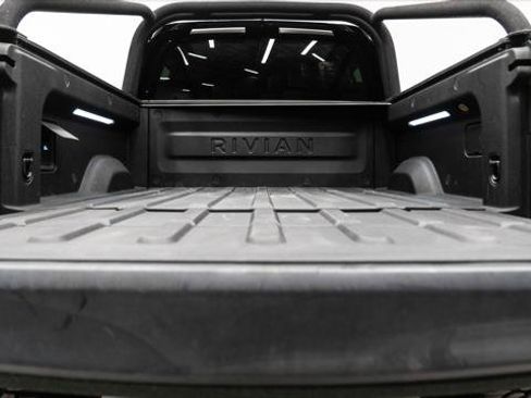 Used 2022 Rivian R1T Adventure image 13