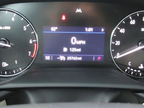 Used 2021 Buick Envision Preferred image 28