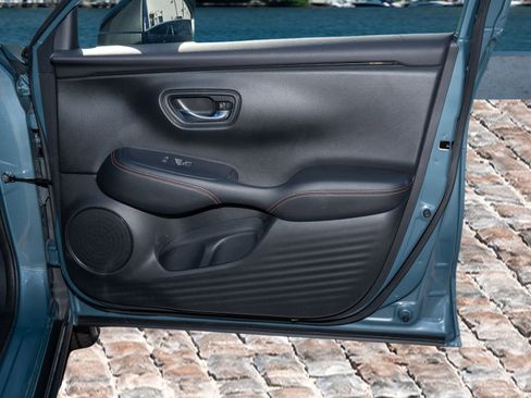 Certified 2023 Honda HR-V Sport image 8