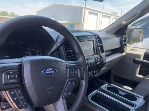 Used 2019 Ford F150 XL w/ Equipment Group 101A Mid RWD image 8