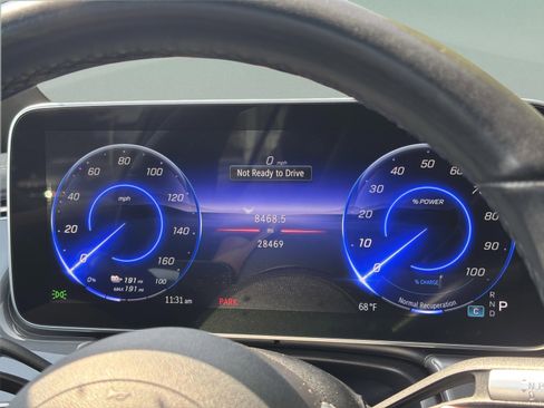 Used 2022 Mercedes-Benz EQS 450+ Sedan image 9