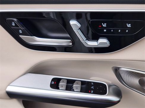 New 2026 Mercedes-Benz GLC 300 4MATIC image 11