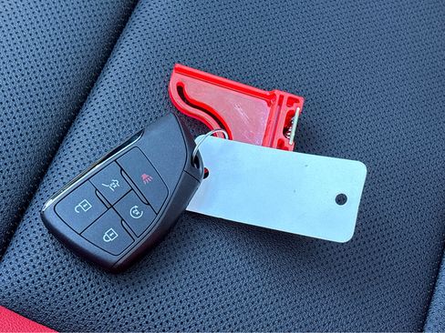 New 2026 Chevrolet Equinox EV RS image 31