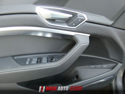 Used 2021 Audi e-tron Premium Plus AWD/4WD image 52