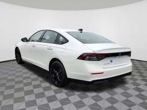Used 2025 Honda Accord SE image 3