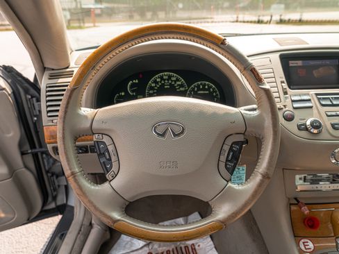 Used 2002 INFINITI Q45 image 11