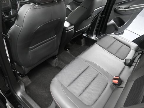 Used 2023 Chevrolet TrailBlazer RS AWD/4WD image 33