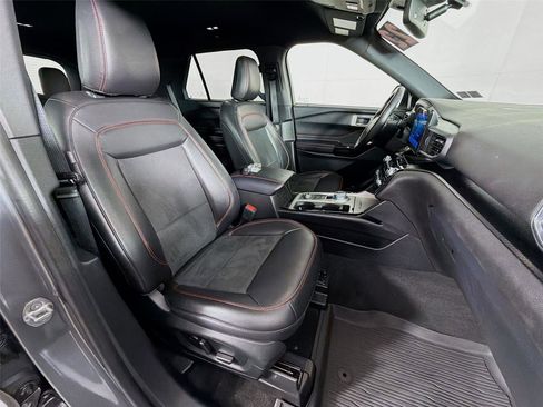 Used 2022 Ford Explorer ST-Line image 29