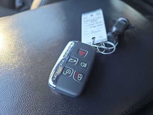 Used 2016 Land Rover Range Rover Sport SE image 29